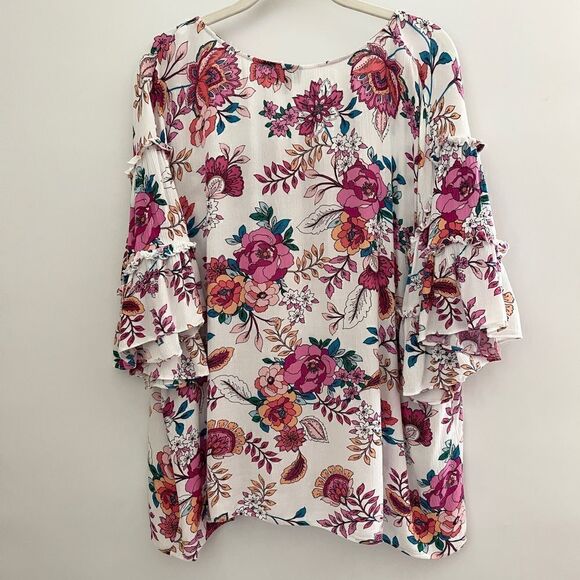 a.n.a Short Sleeve Ruffled V Neck Floral Top Size XL - Picture 6 of 7
